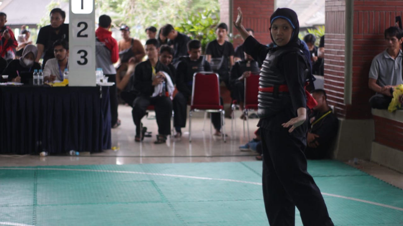 Revinda Noviantie Mahasiswa PGSD Universitas Nusa Putra Raih Medali pada Kejuaraan Nasional (Kejurnas) Pencak Silat UIC Cup 2022